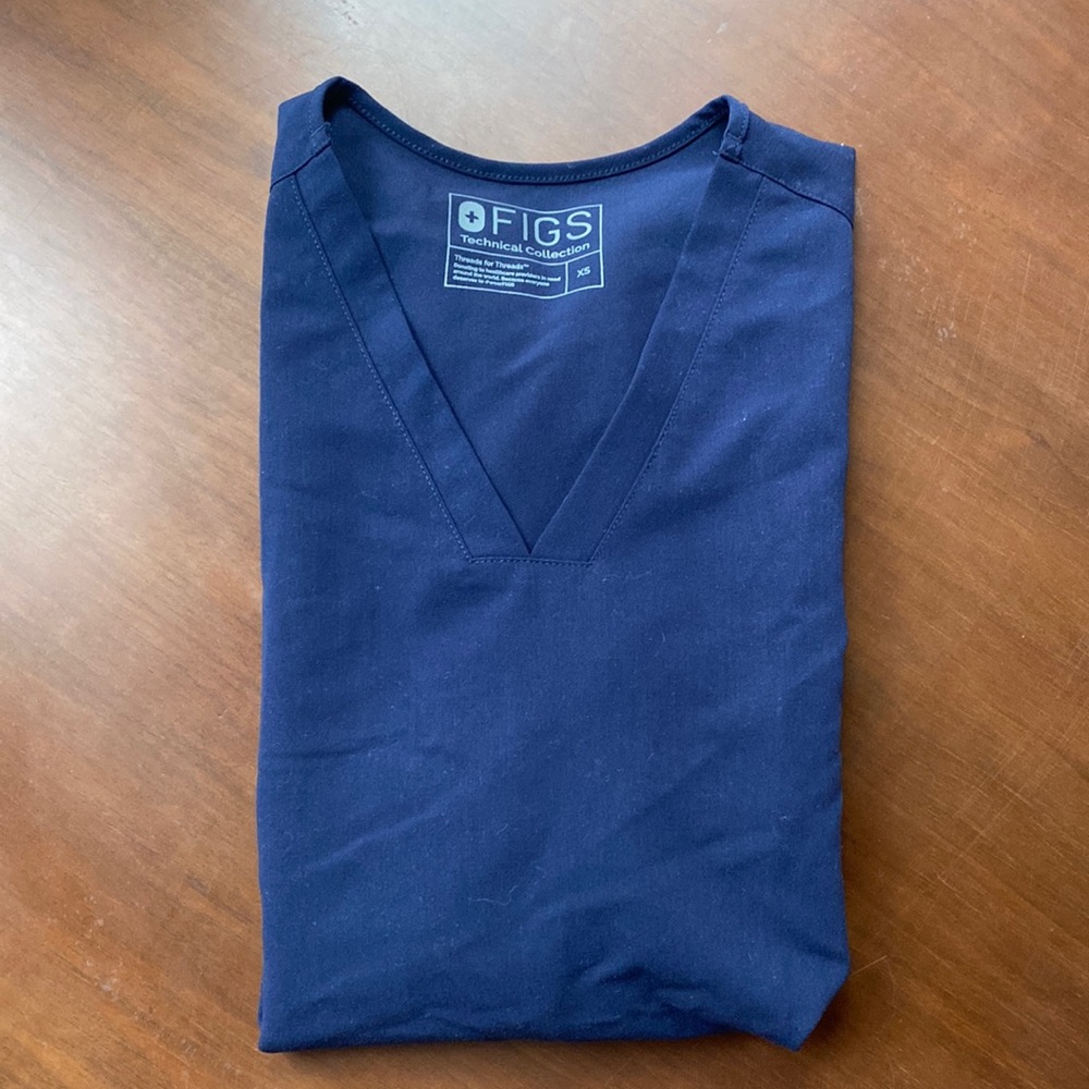 FIGS Casma Three-Pocket Scrub Top